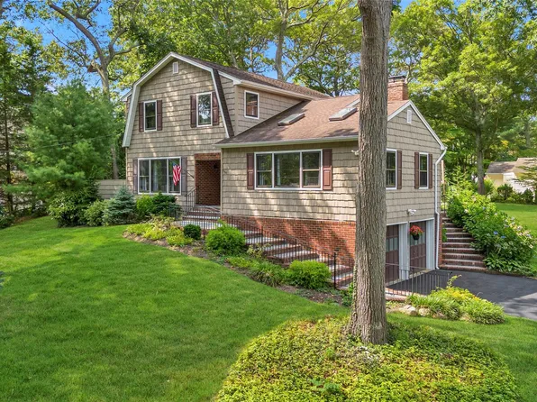 10 Woodfield Avenue, Northport, NY 11768