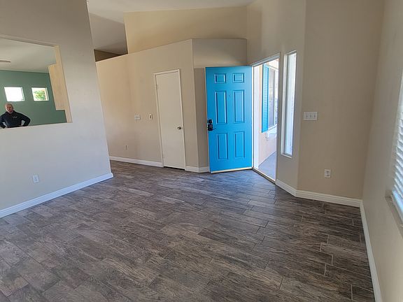 4th image of 1004 Arrasmith Ln