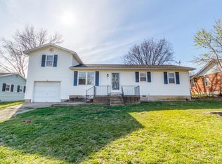 253 Donnalee Ave, Lebanon, MO 65536
