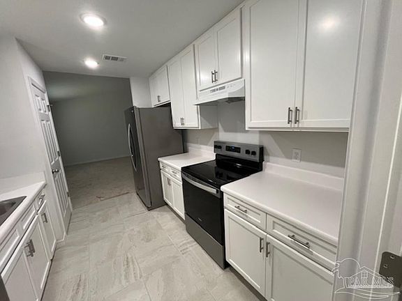 3rd image of 9606 Pickwood Dr