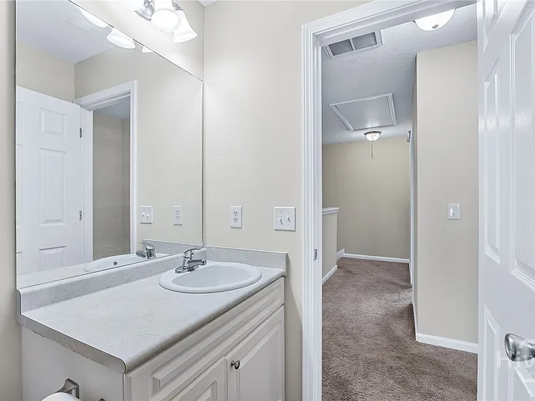 19 Cypress Ln — Photo 19