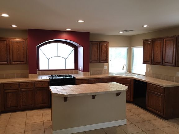 3rd image of 11024 Fintry Hills St