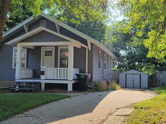 2nd image of 902 S Cornelia St