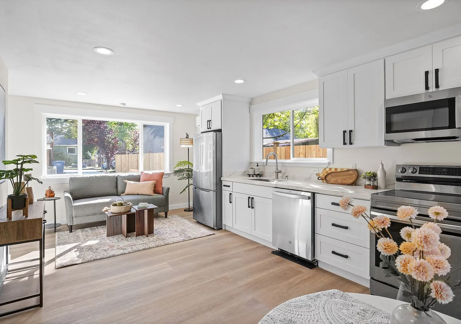 Brand-New 2br/2ba Dadu In North Seattle — Photo 4