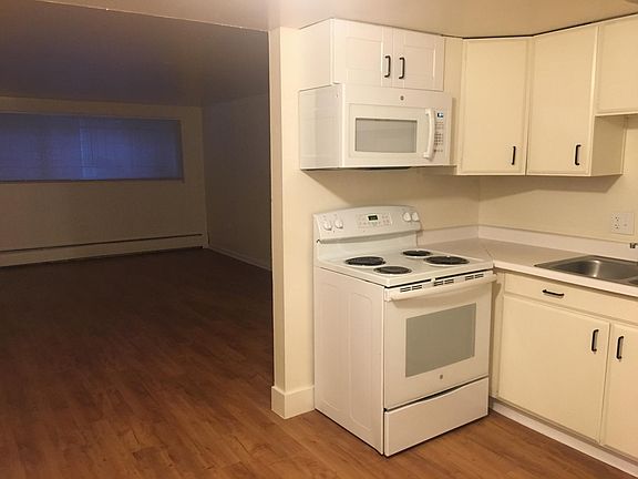 3rd image of 1331 N Downing St APT 104