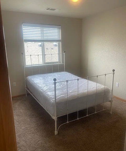 1864 Maplewood Dr — Photo 8