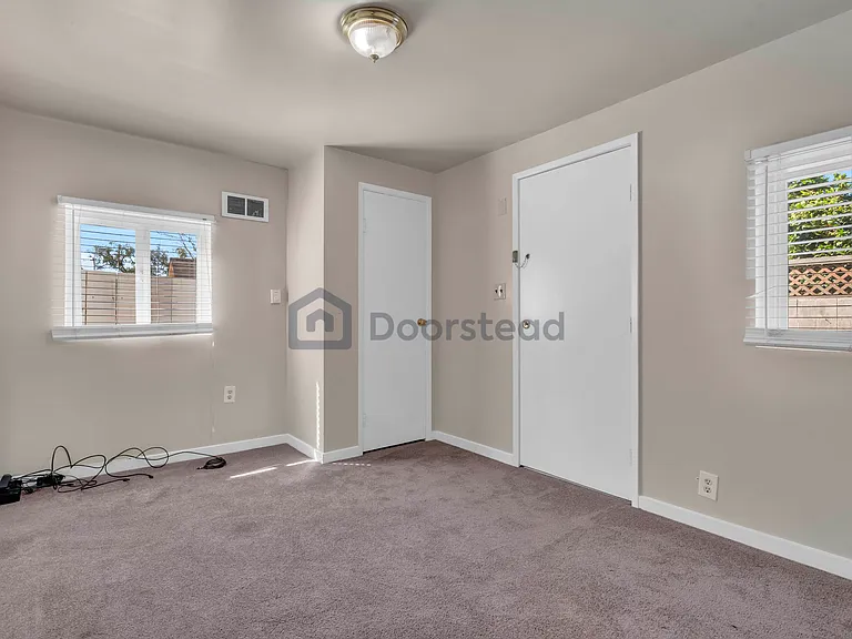 20 Ellington Ave #ADU — Photo 6