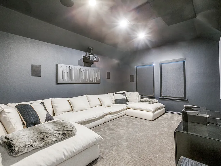 4194 Leighton Ln — Photo 13