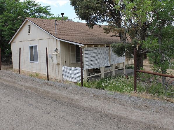 512 Pine Nut Rd, Coleville, CA 96107