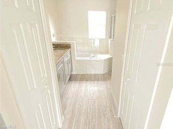 2nd image of 105R Aurelia Ct