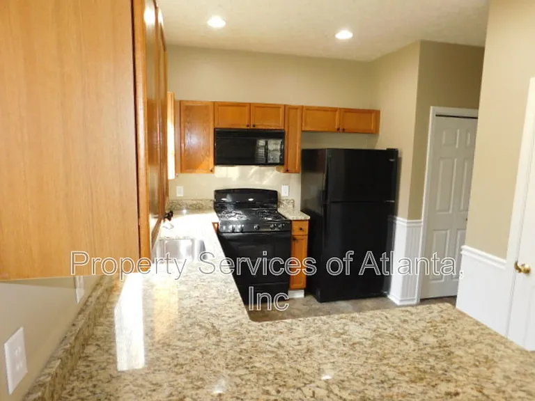 311 Windcroft Cir NW — Photo 9