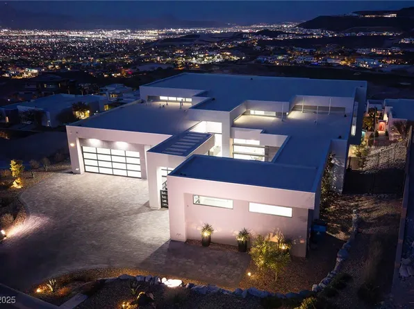 658 Dragon Peak Dr, Henderson, NV 89012