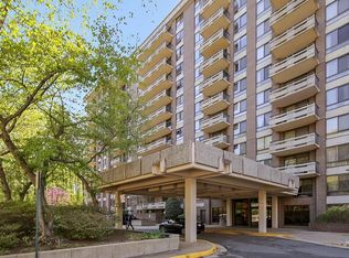 1808 Old Meadow Rd APT 112, Mc Lean, VA 22102