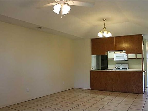 3rd image of 45 Holly Dr