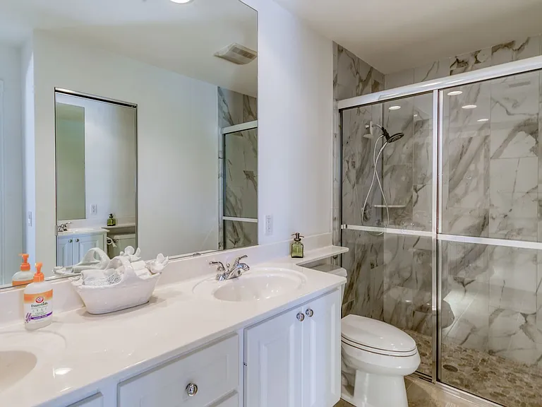 7390 Emilia Ln — Photo 7