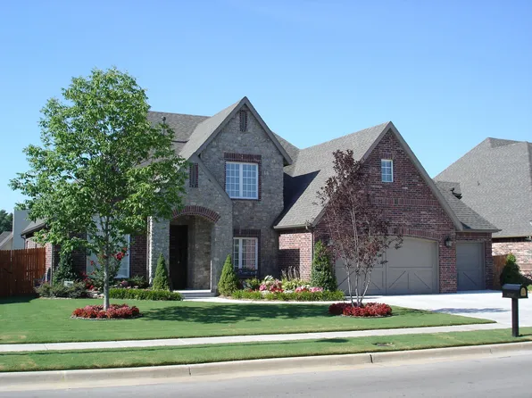 8720 E 105th St S, Tulsa, OK 74133