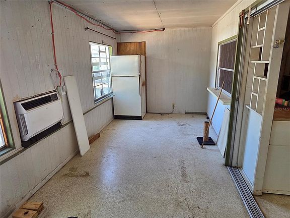 4th image of 3707 SHARONDALE DRIVE