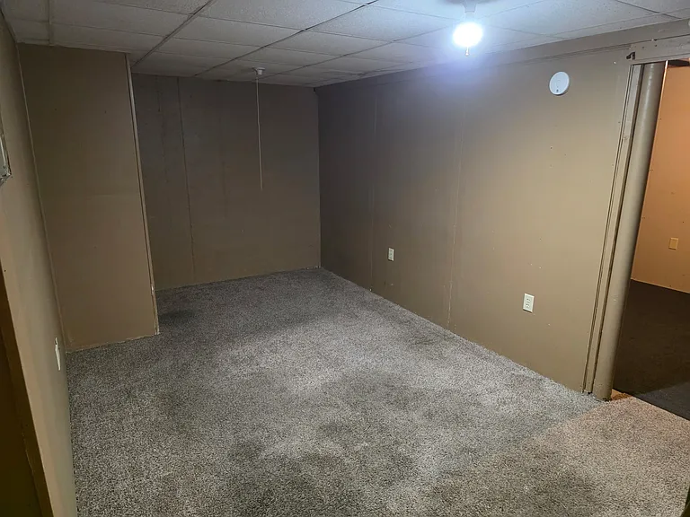 131 Freedom Ct — Photo 20