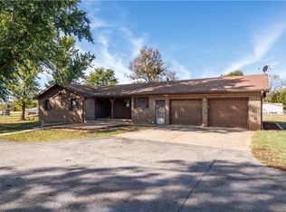 7741 1000th Rd, Fredonia, KS 66736