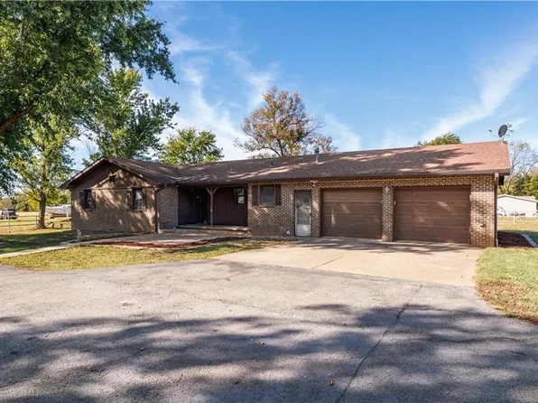 7741 1000th Rd, Fredonia, KS 66736