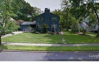 447 Covered Bridge Rd, Cherry Hill, NJ 08034