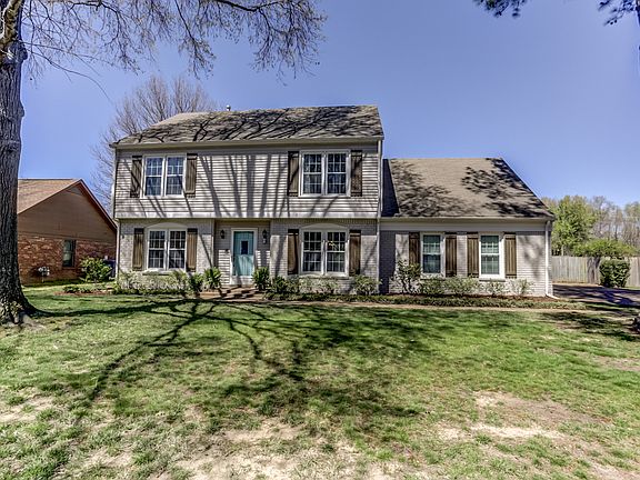 2nd image of 8684 Pine Needle Dr