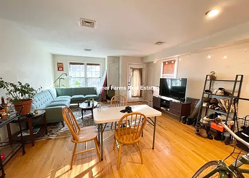 6L Harleston St Photo 1