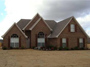 145 Redbud Dr, Oakland, TN 38060