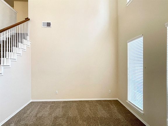 5th image of 7325 Chadwick Dr