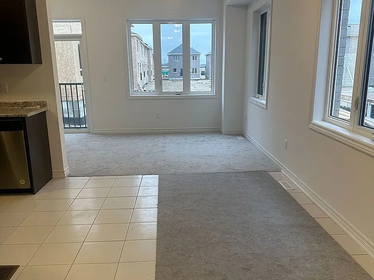 309 Russell St — Photo 4