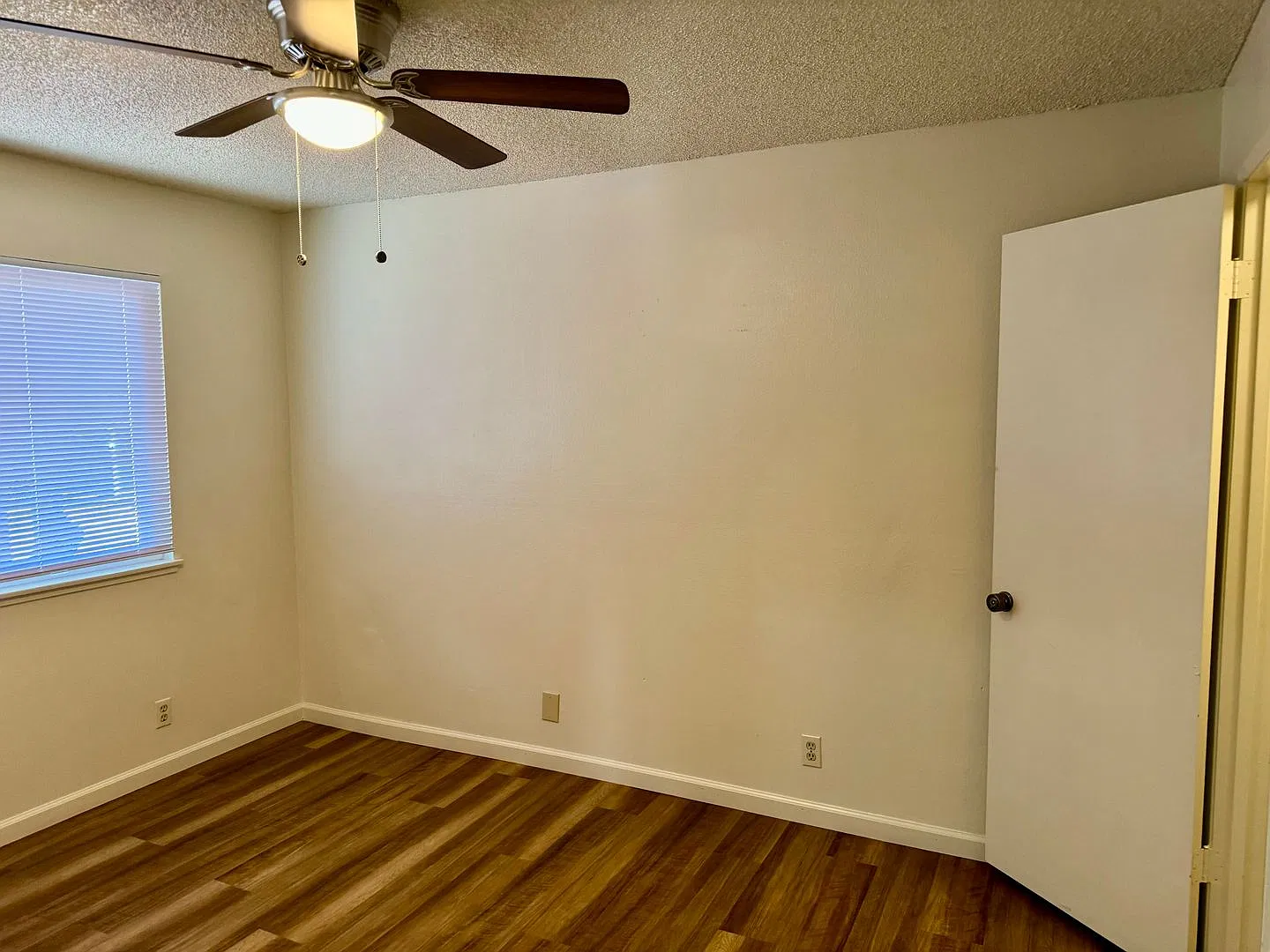 952 Kovak Ct — Photo 2