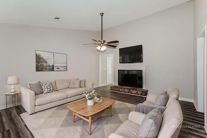 25 Tanglewood Ct — Photo 3