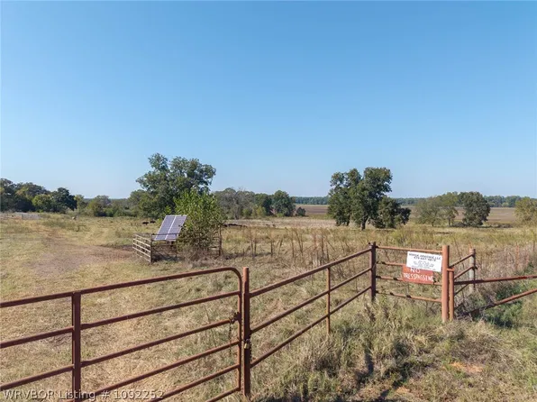 Highway 253 N, Lavaca, AR 72941