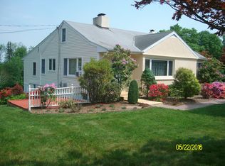 4 Otha Dr, Katonah, NY 10536