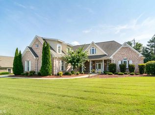 942 Fire Thorn Dr, Hampton, GA 30228