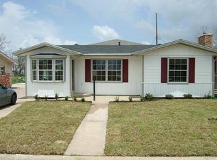 7810 Pruitt Dr, Galveston, TX 77554