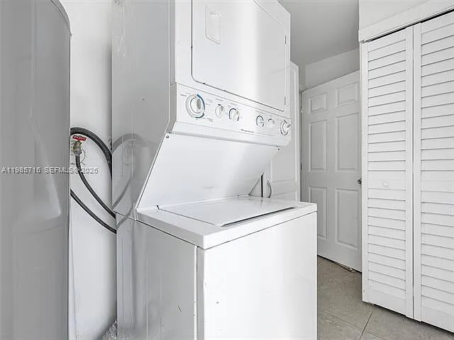 340 NW 45th St — Photo 23