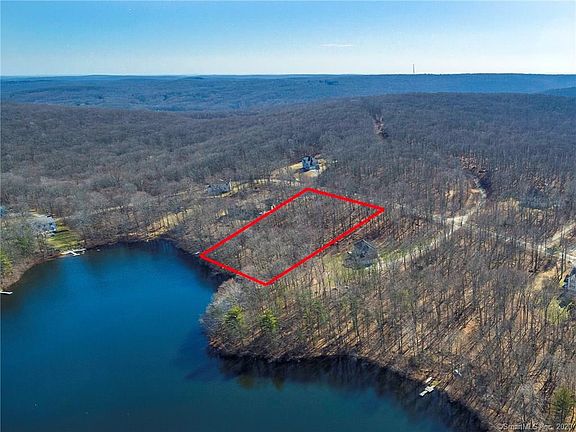 4th image of 286 Silver Springs Dr