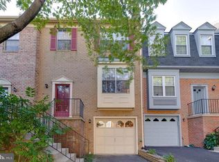 7825 Solomon Seal Dr, Springfield, VA