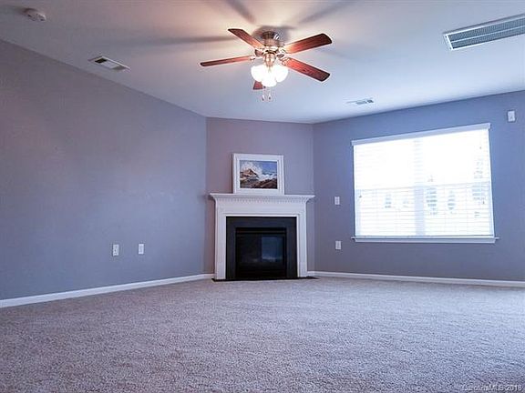 4th image of 2900 Tall Oaks Dr