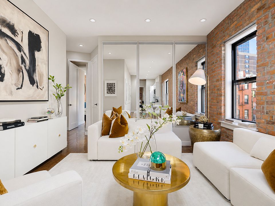 1st image of 216 E 6th St #3D