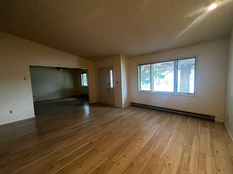 130 Centennial Ln — Photo 31