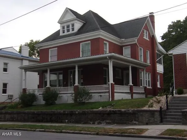 114 N Spring St, Everett, PA 15537