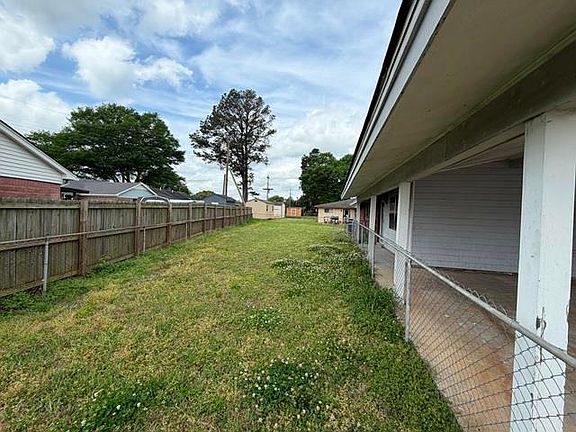 3rd image of 309 Inwood Dr