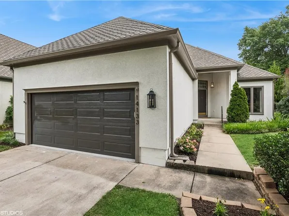 14133 Slater St, Overland Park, KS 66221