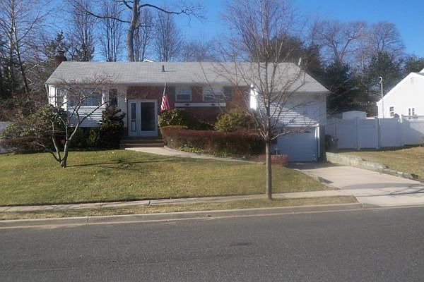 1st image of 32 Jerome Dr