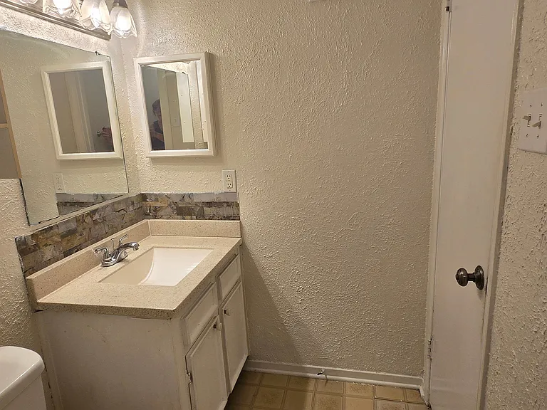 1026 Willow Oaks Cir #MAIN — Photo 22