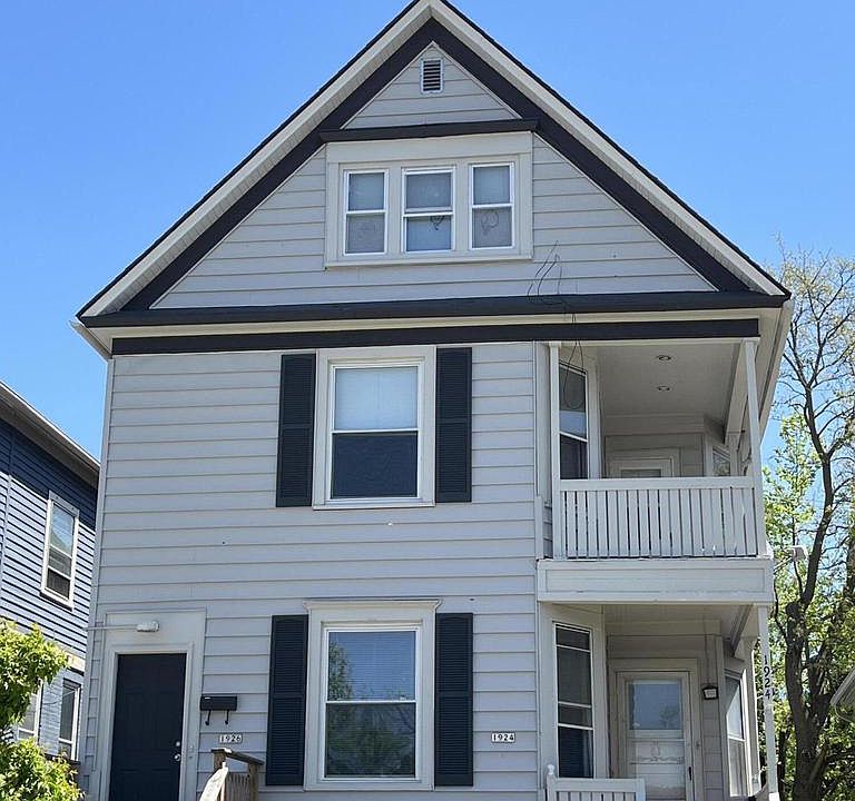 1st image of 1924 North Warren AVENUE #1926