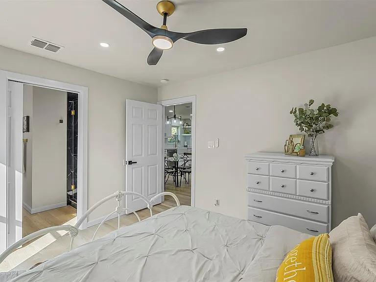 434 Marilu St — Photo 11