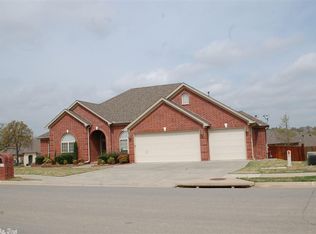 9009 Trail Creek Ct, Sherwood, AR 72120